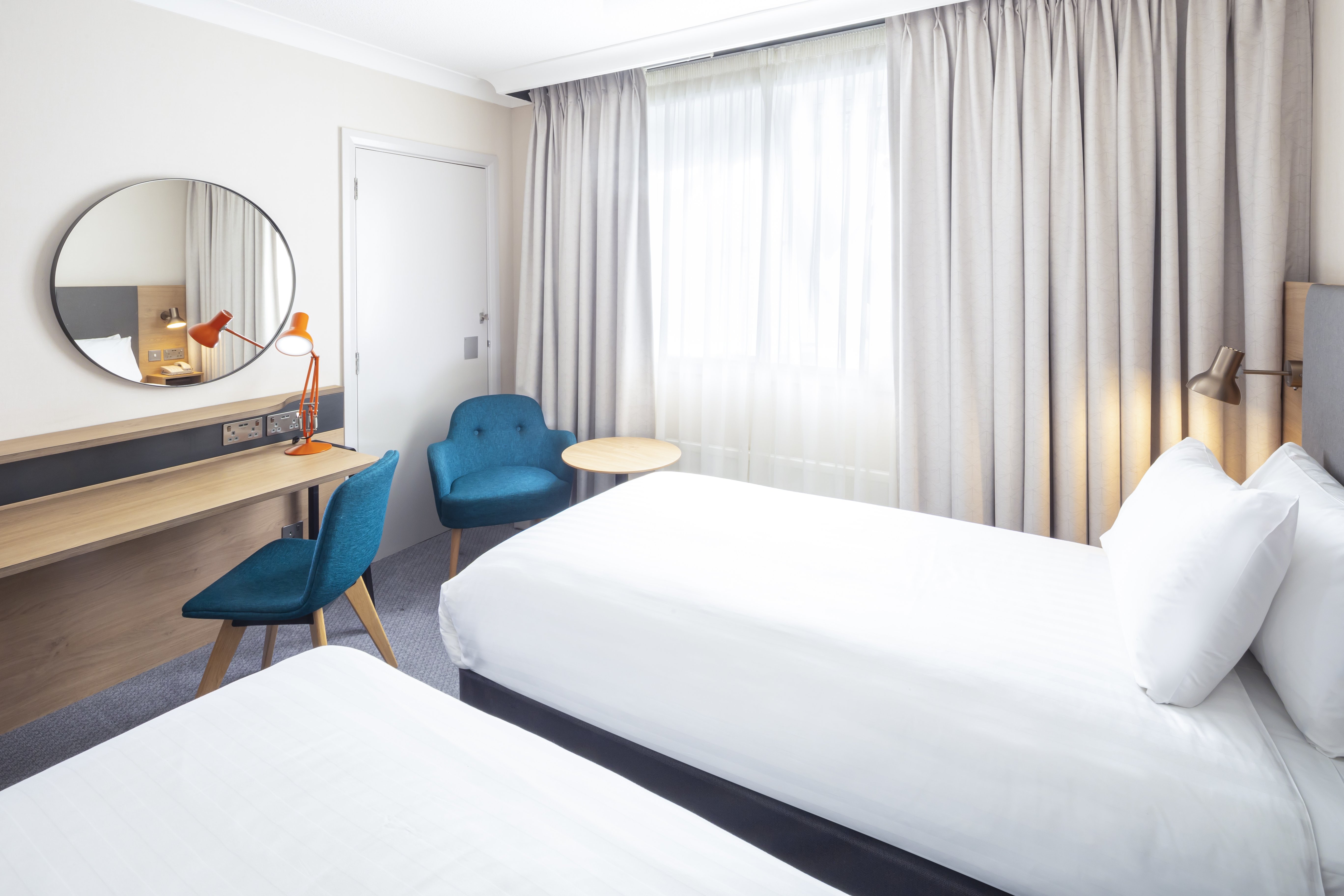 Holiday Inn High Wycombe M40 Jct. 4 17/59