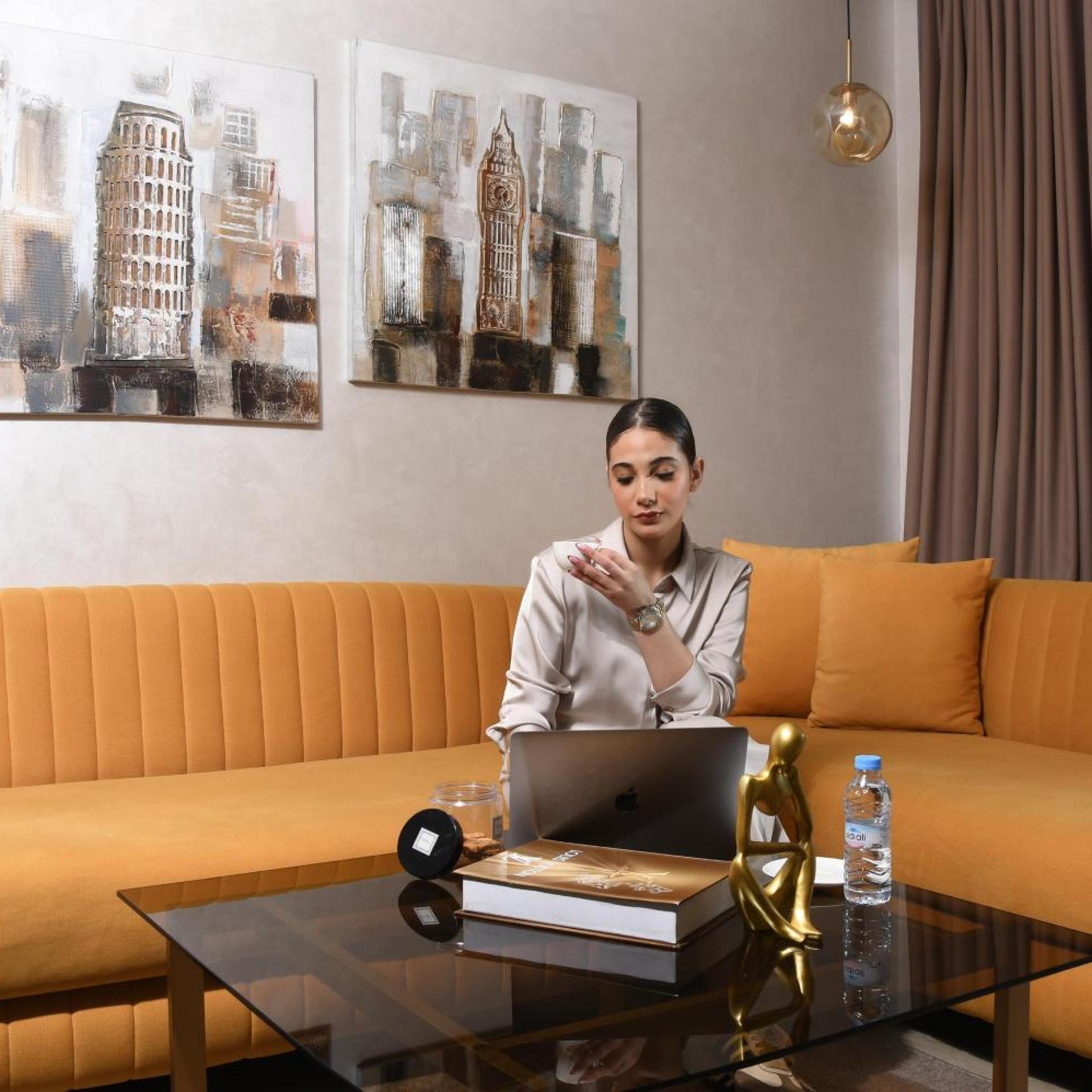 Zen Suites Hotel 10/67