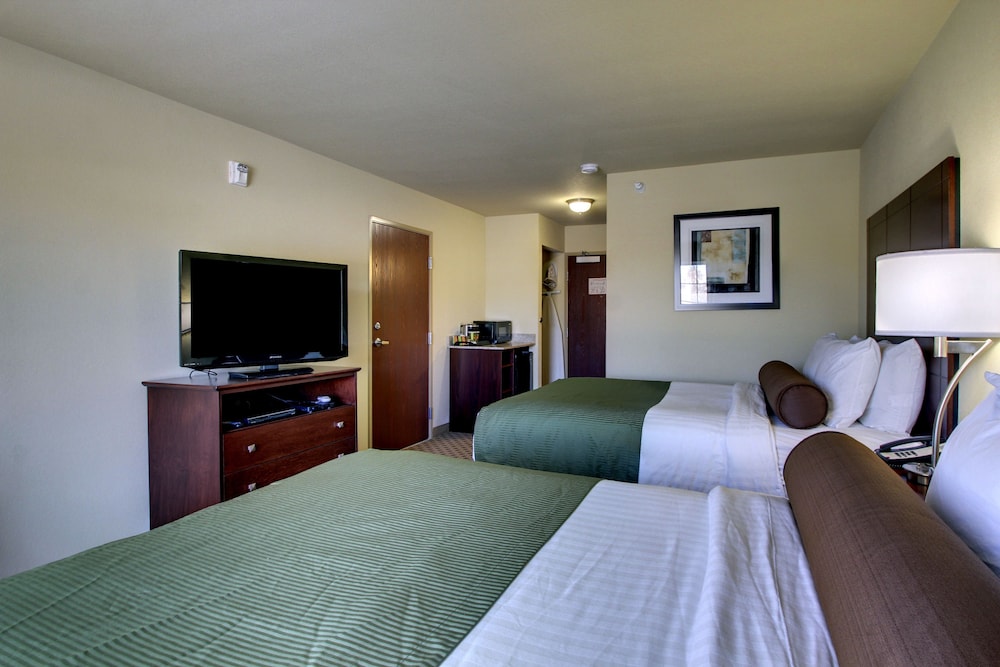 Cobblestone Inn &amp; Suites -- Hartington, NE 10/39