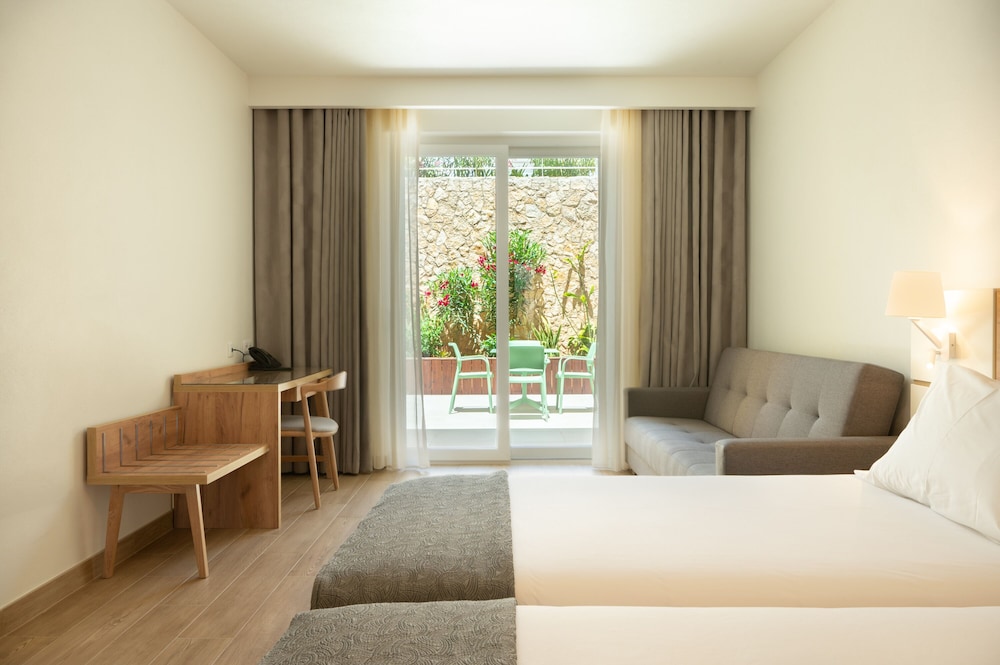 Aparthotel Vila Luz 50/71