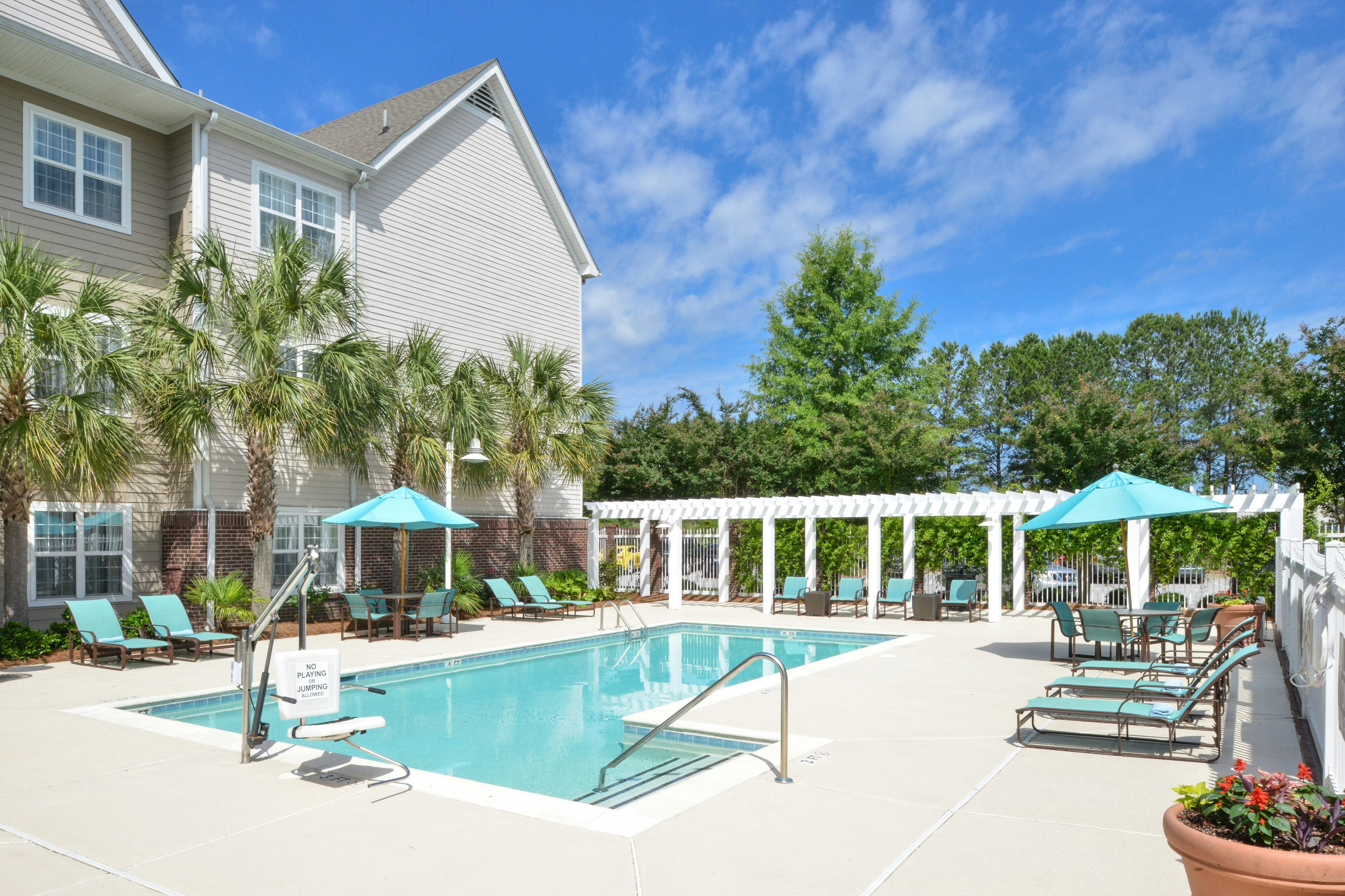 Residence Inn Columbia Northeast/Fort Jackson Area 47/49