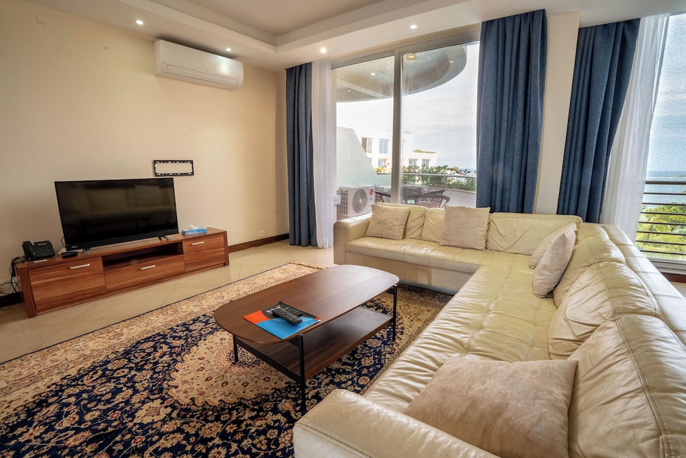Kilua Beach Resort 38/60