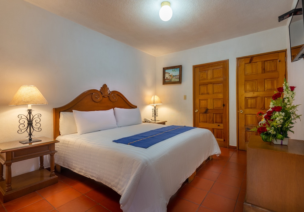 Hotel La Parroquia 21/82