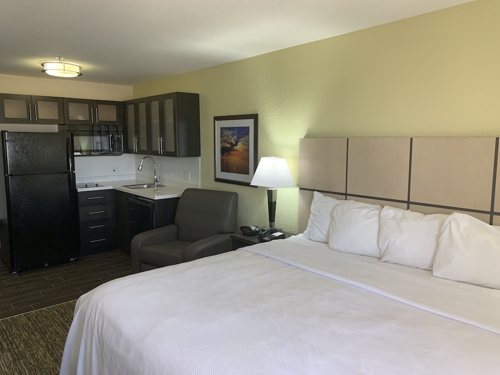 Candlewood Suites Grand Prairie Arlington An Ihg Hotel 6/40