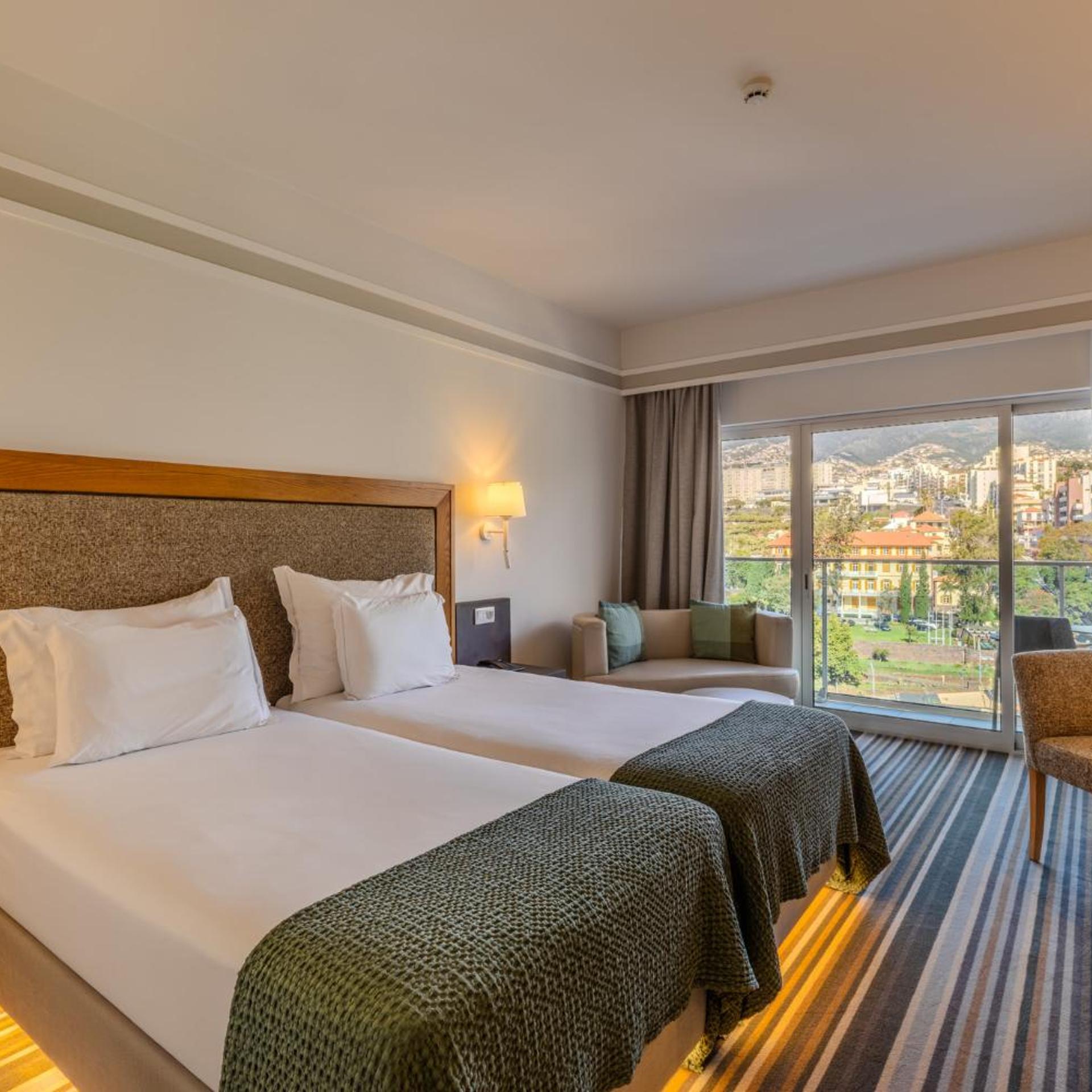 غرفة كلاسيكية مفردة بإطلالة على المدينة، Pestana Carlton Madeira 6/10