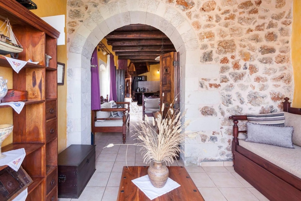 Samonas Traditional Villas 39/50