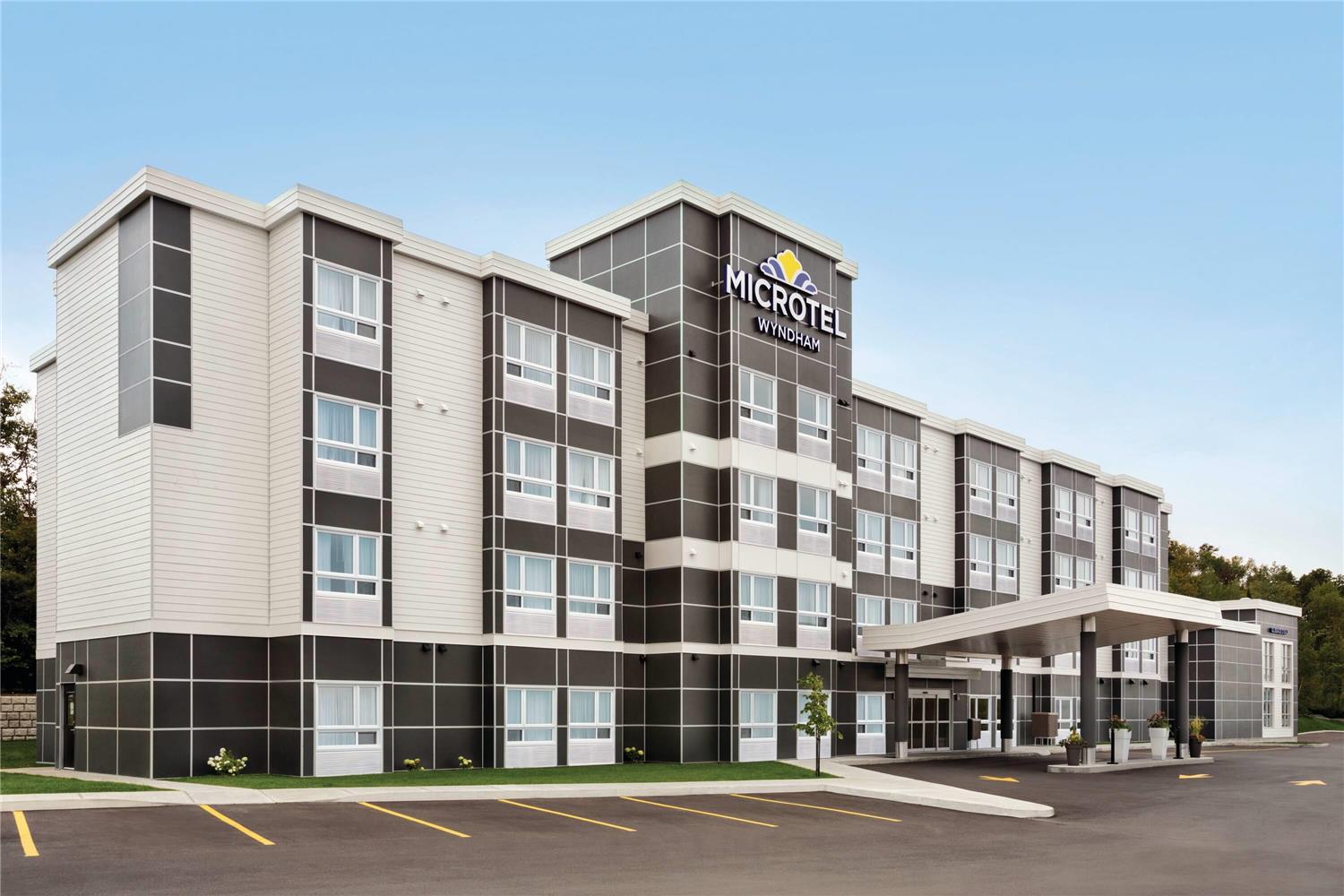 Microtel Inn And Suites By Wyndham Val-D Or 22/26