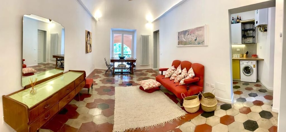 Dada Suites 41/49