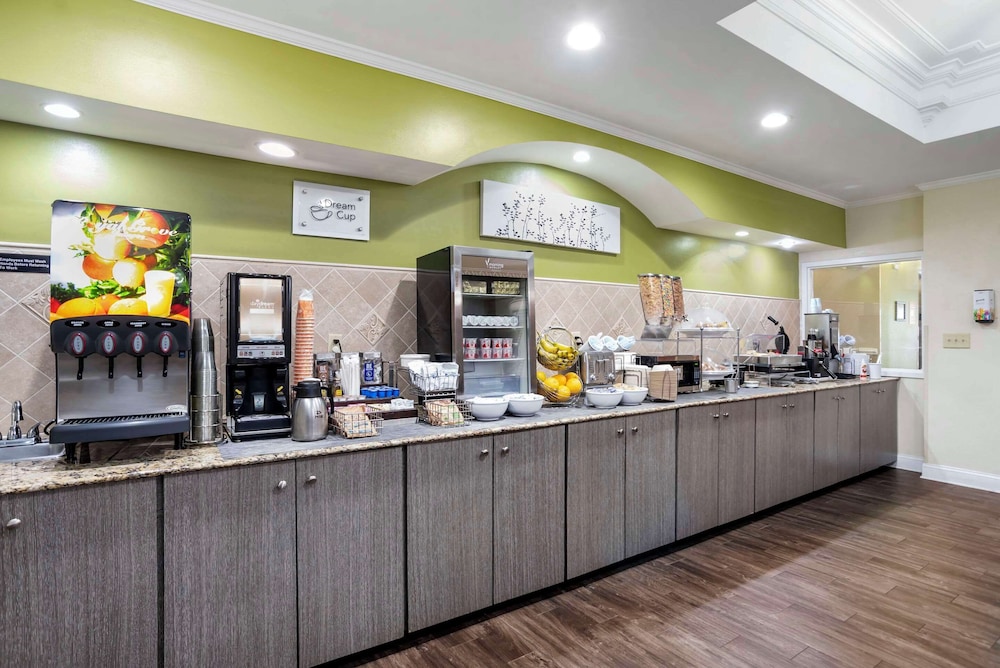 Sleep Inn and Suites Montgomery East I-85 8/32