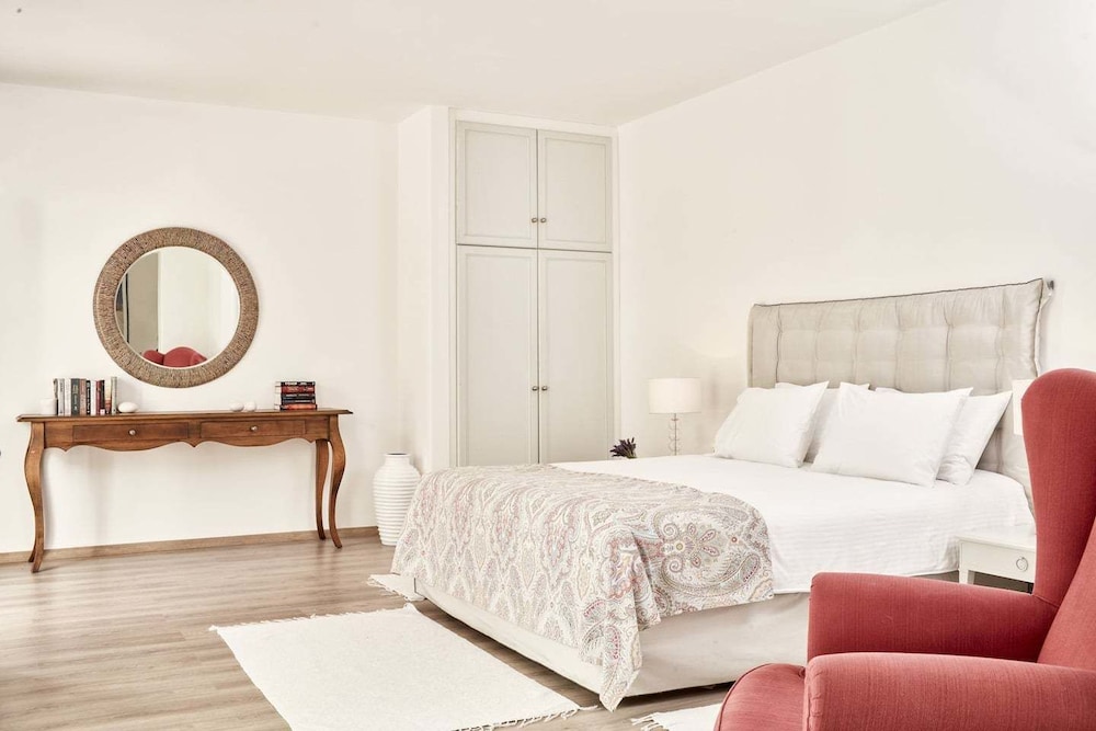Yria Boutique Hotel & Spa 13/74