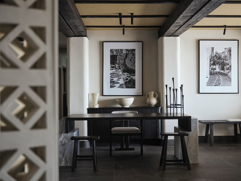 Lithos Hotel 33/46