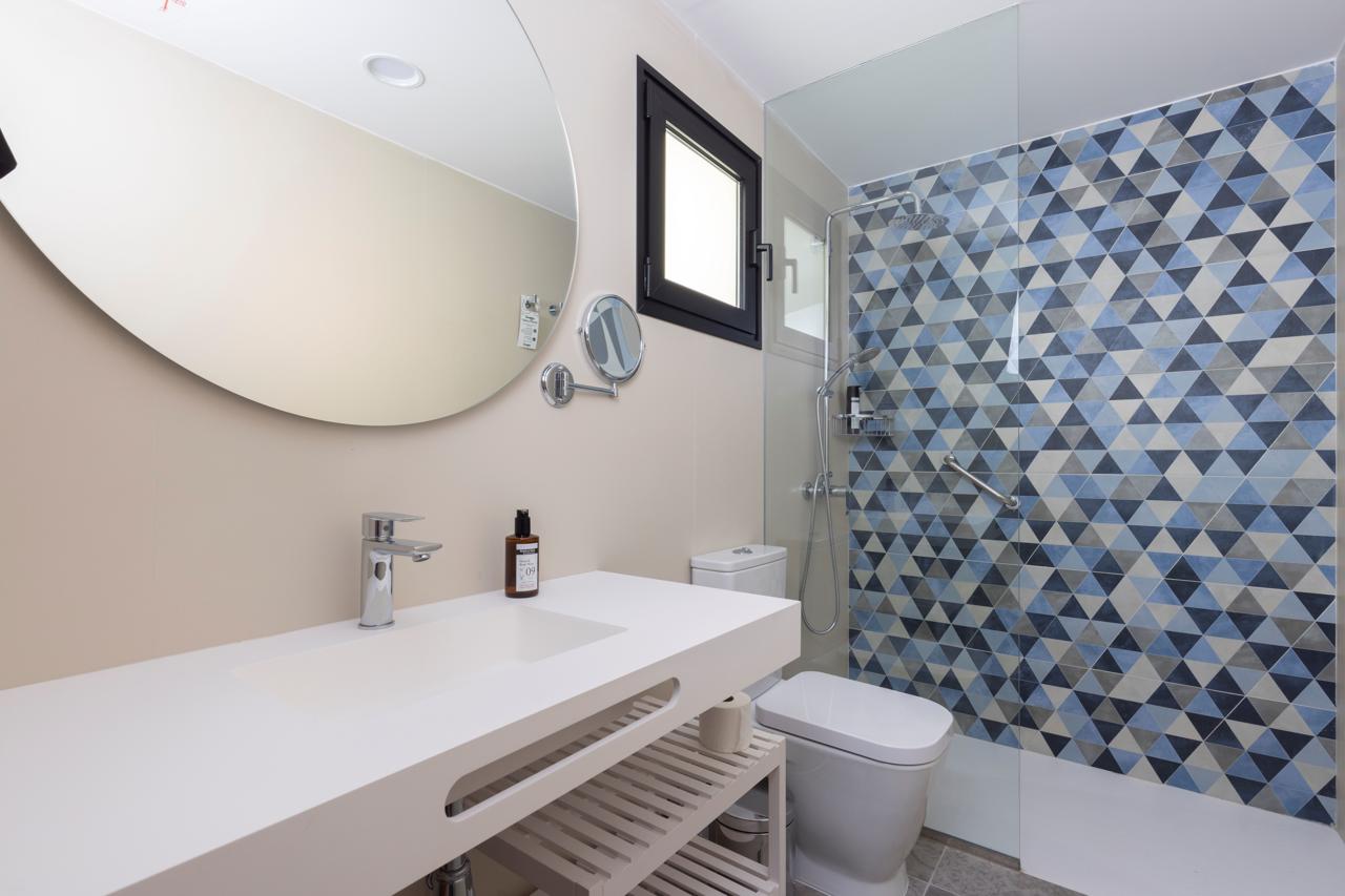 Esmeralda Cotillo Homes by LIVVO 78/79