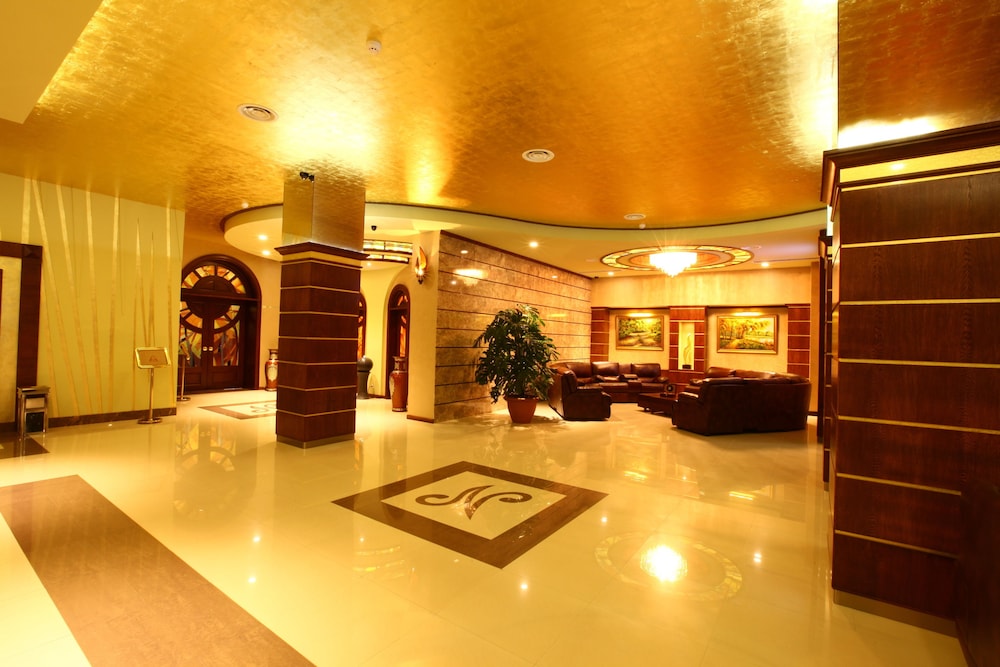 Nairi Hotel 7/68
