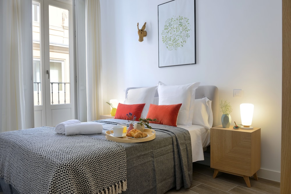 1 BEDROOM, APARTMENT, BALCONY