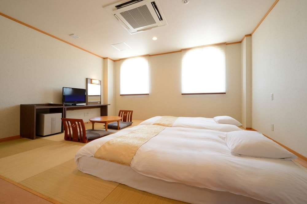 Hotel New Palace 8/16
