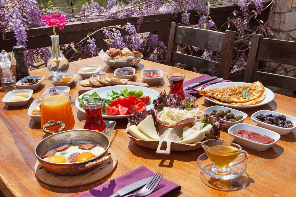Vinifera Vineyards Hotel 35/50