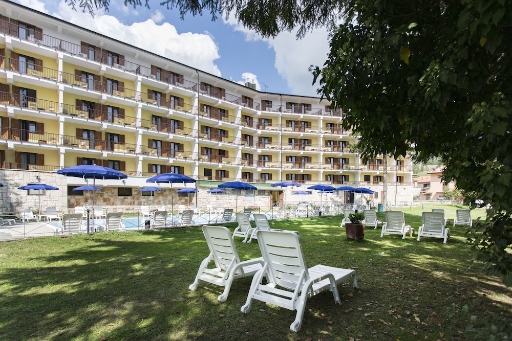 GRAND HOTEL DEL PARCO 10/62