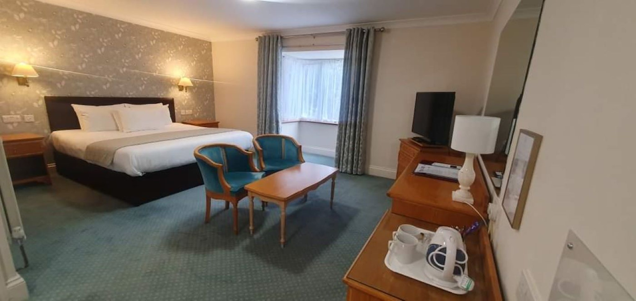 The Walnut Tree Hotel 12/33