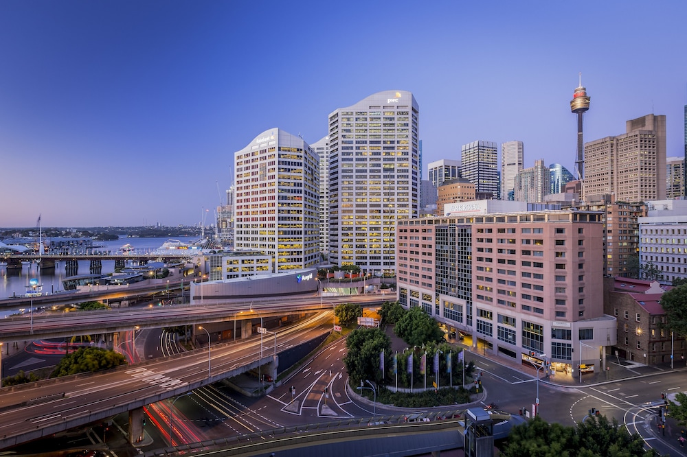 PARKROYAL DARLING HARBOUR 4/73