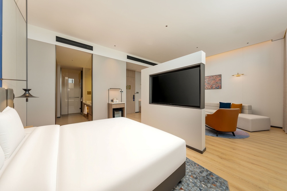 Holiday Inn Express Xinxiang Pingyuan New Area by IHG، Xinxiang 11/50