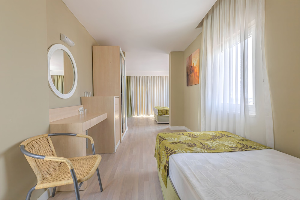 AKDORA ELITE HOTEL & SPA 45/61