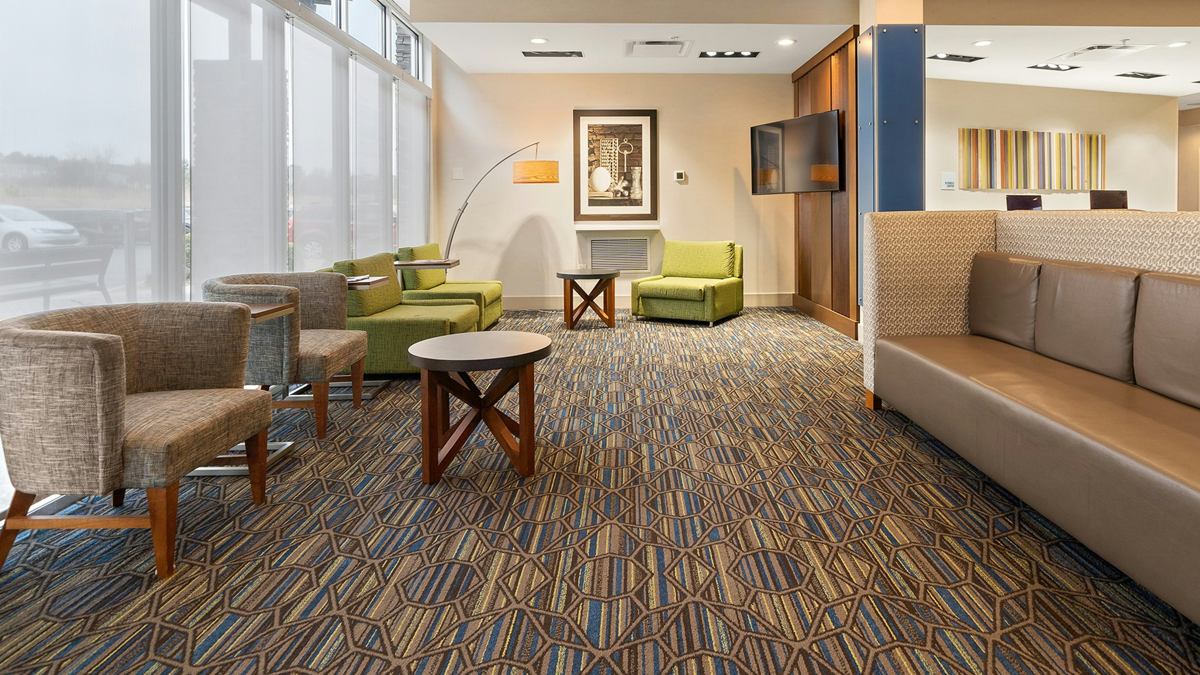 Holiday Inn Express Macon North 37/69