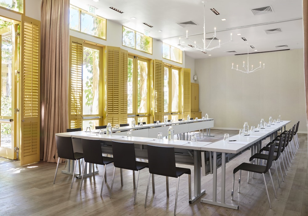 Hotel Healdsburg 51/56