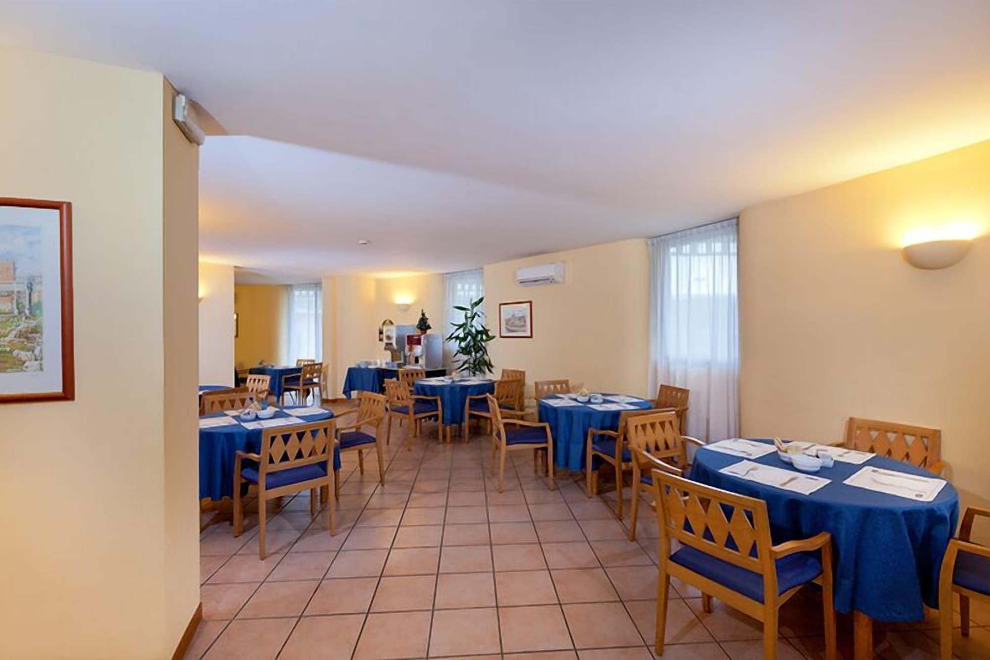 Parco De Medici Residence Hotel 25/39