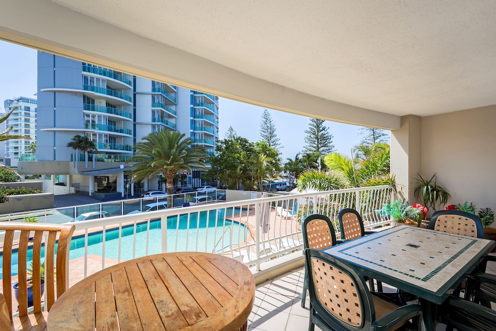 Kirra Beach Apartments 42/78