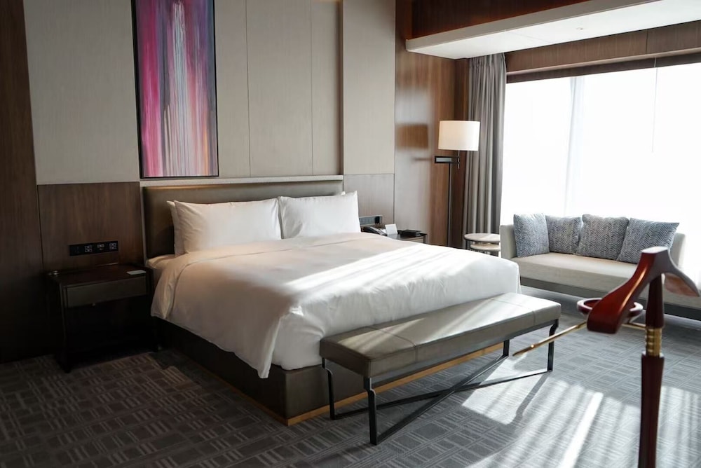 Radisson Hangzhou Qianjiang 12/58