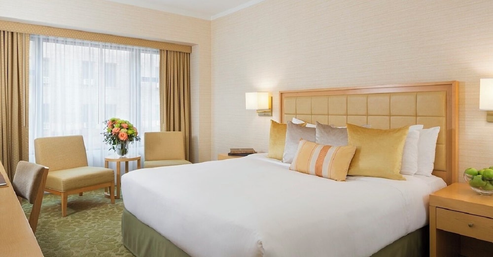 ROOM, ACCESSIBLE