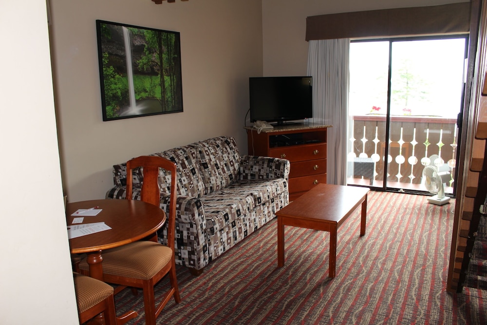 Ramada by Wyndham Campbell River 37/50