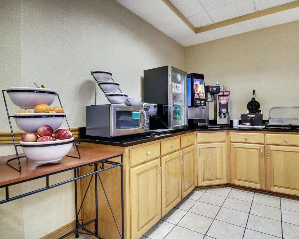 Columbia Inn And Suites 10/10