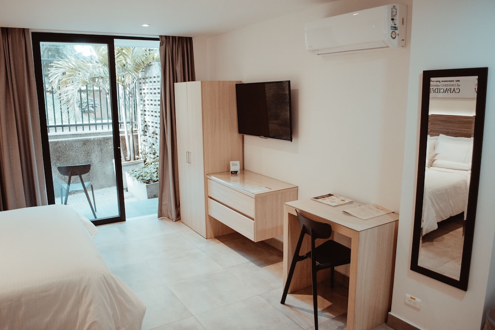 Hotel Antope 25/55