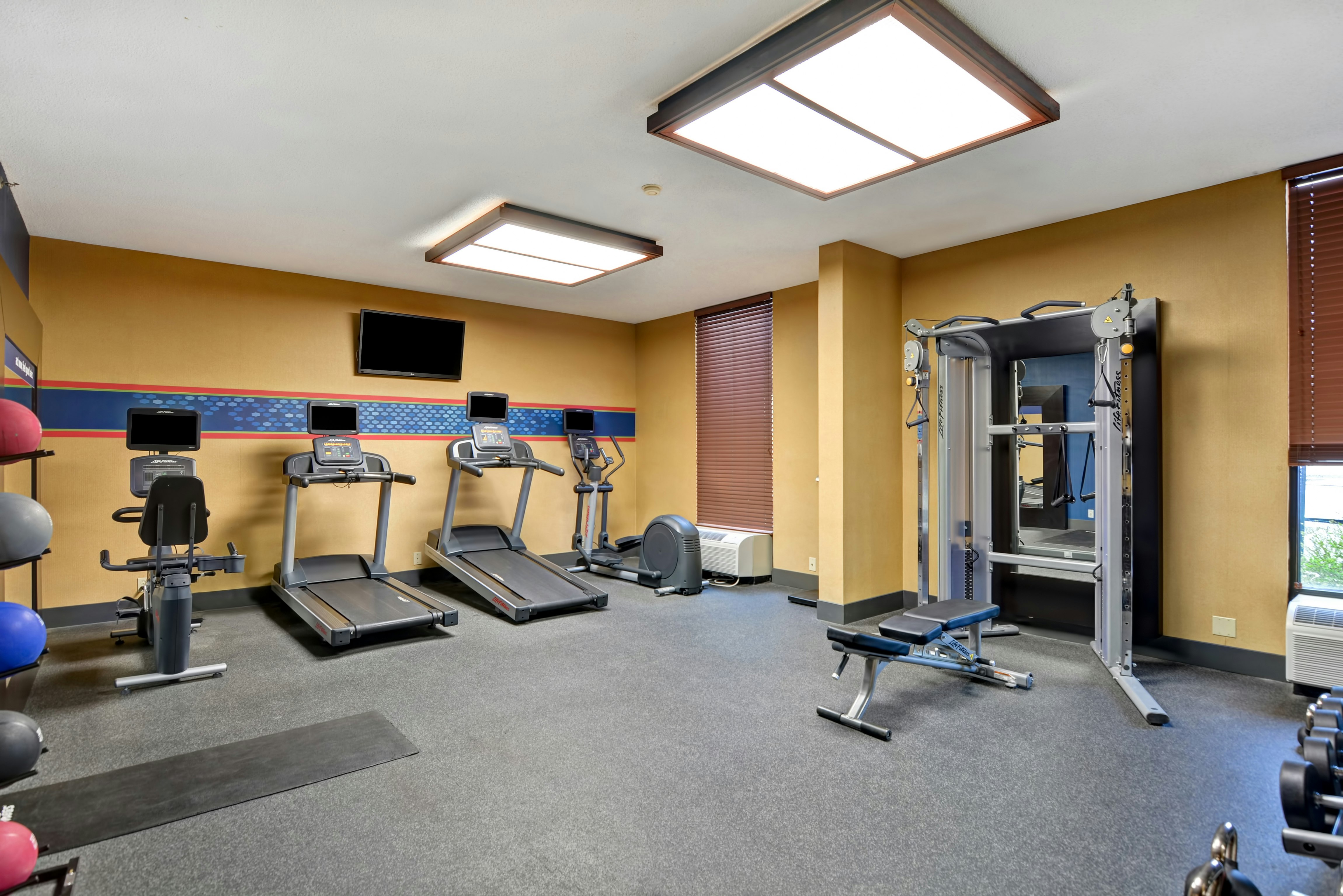 HAMPTON INN BECKLEY 25/34