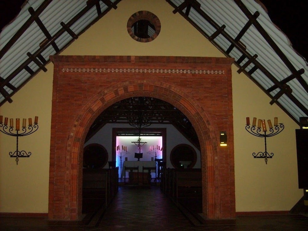 Hotel Campestre El Campanario 16/30
