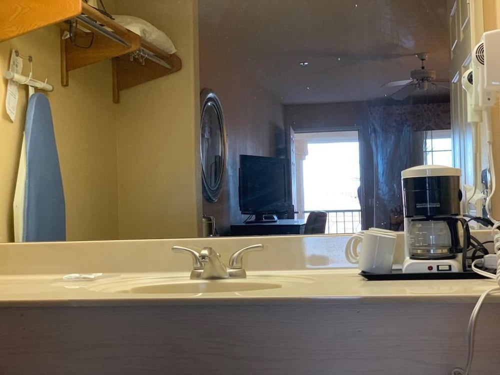 Calipatria Inn and Suites 21/22