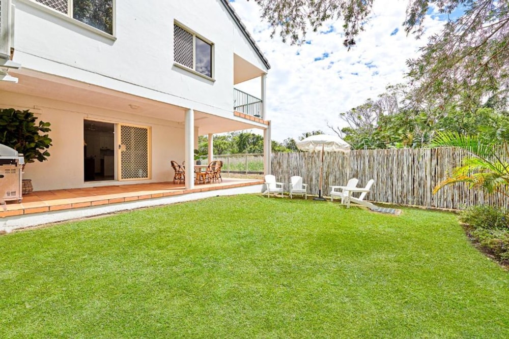 Lord Byron Resort 5/60
