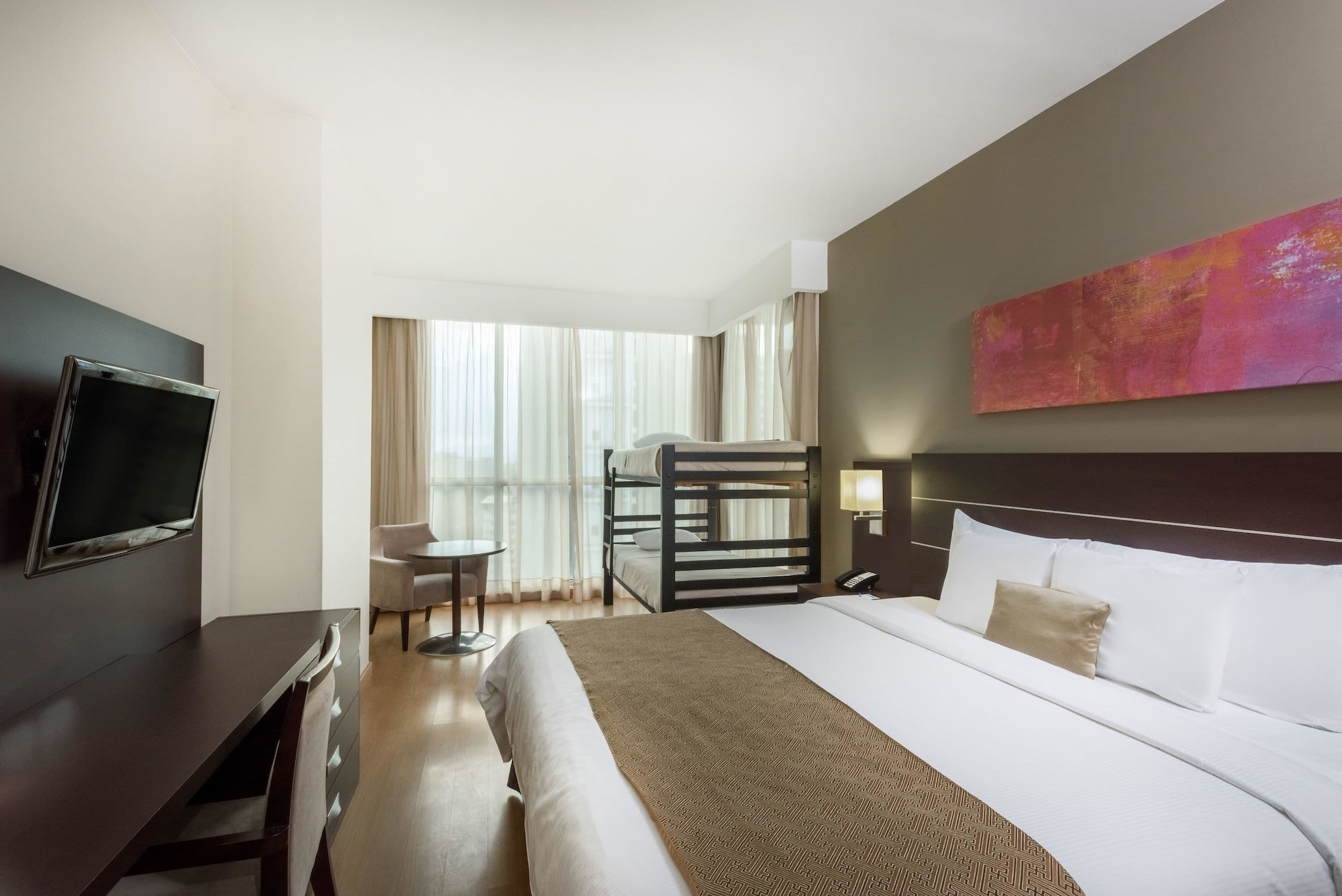 FAMILY, DOUBLE BED