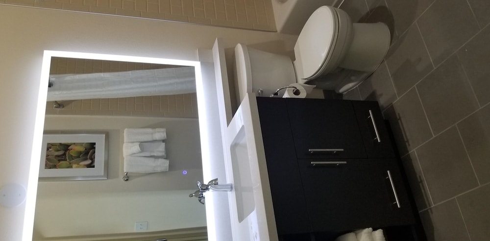 Candlewood Suites Plano North 40/44