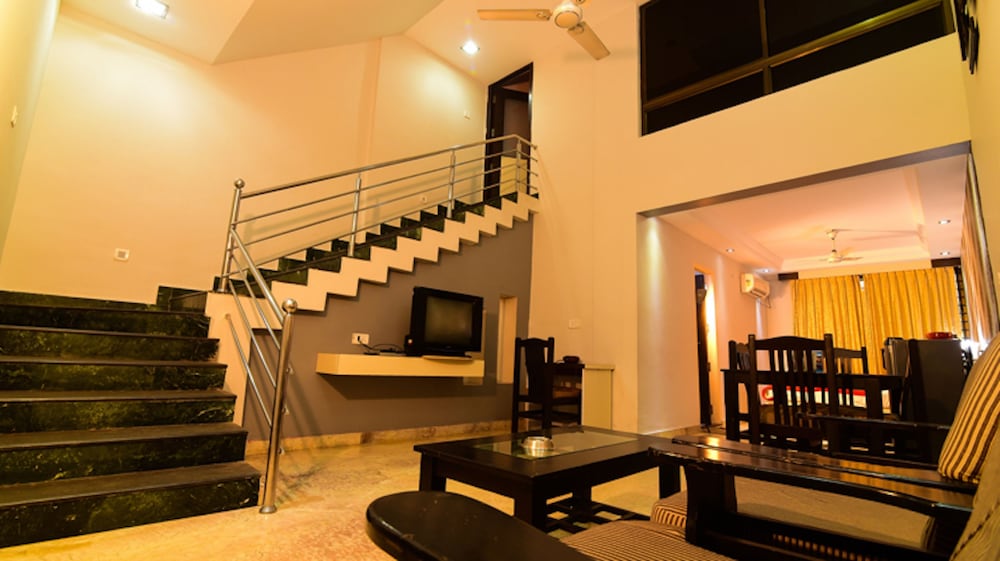 Hotel Ashlesh 30/39