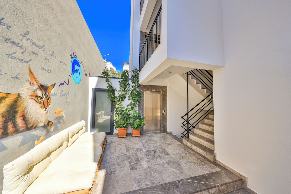 Sole Suites 39/49