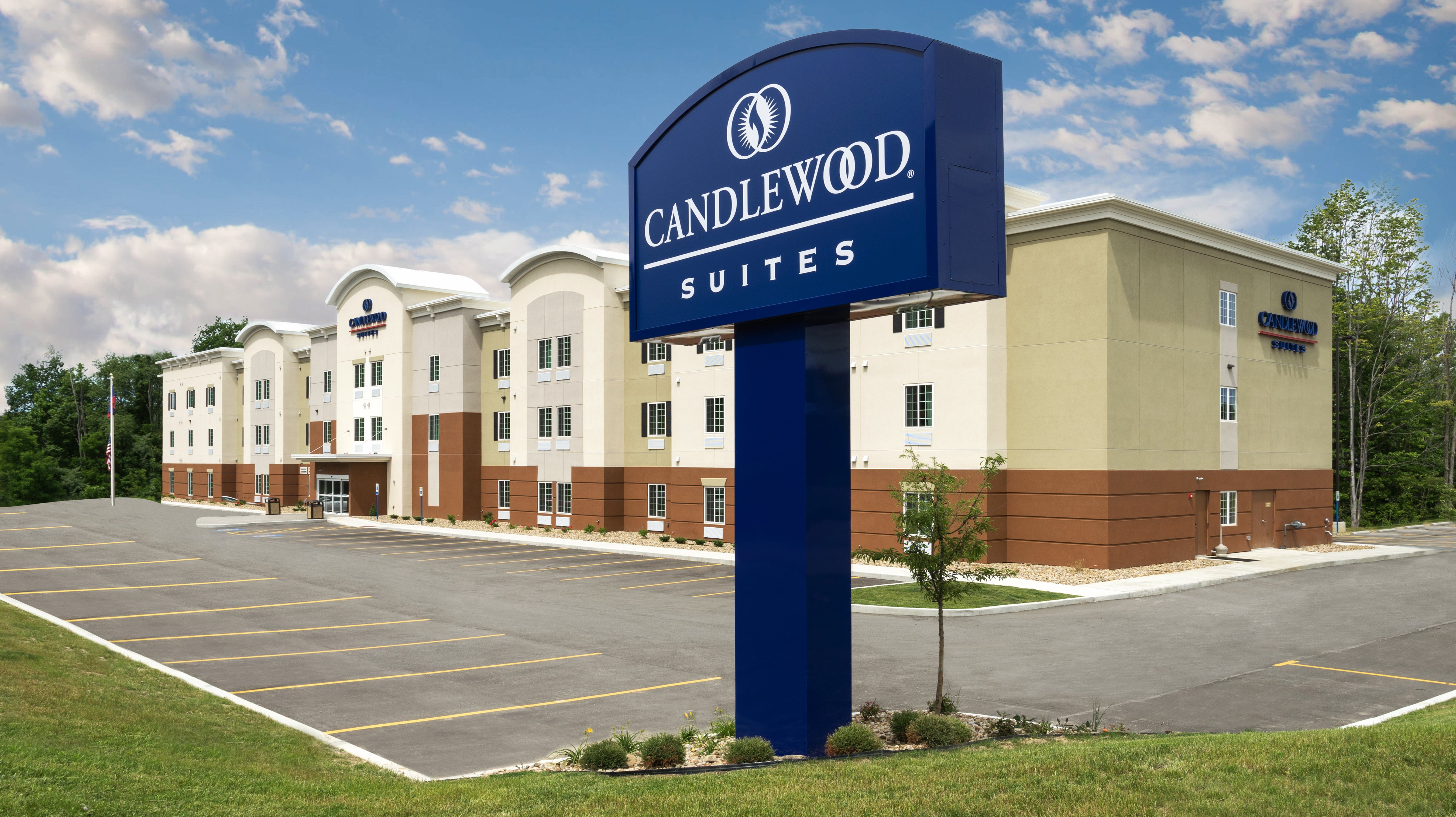 Candlewood Suites GROVE CITY - OUTLET CENTER 41/43