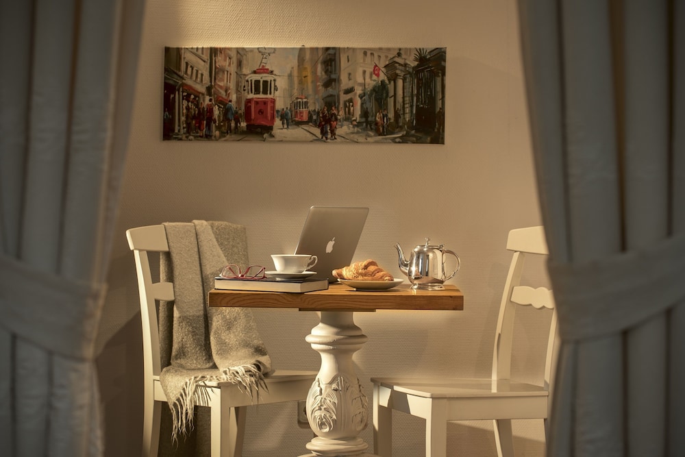 Hotel Sari Konak 37/48