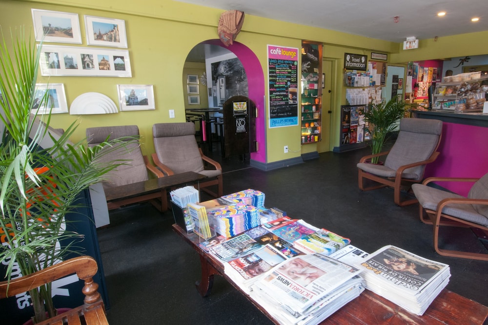 Ocean Island Inn Backpackers Suites Hostel 61/79
