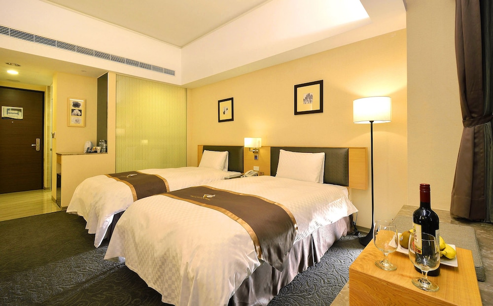 Tsun Huang Hotel 10/62