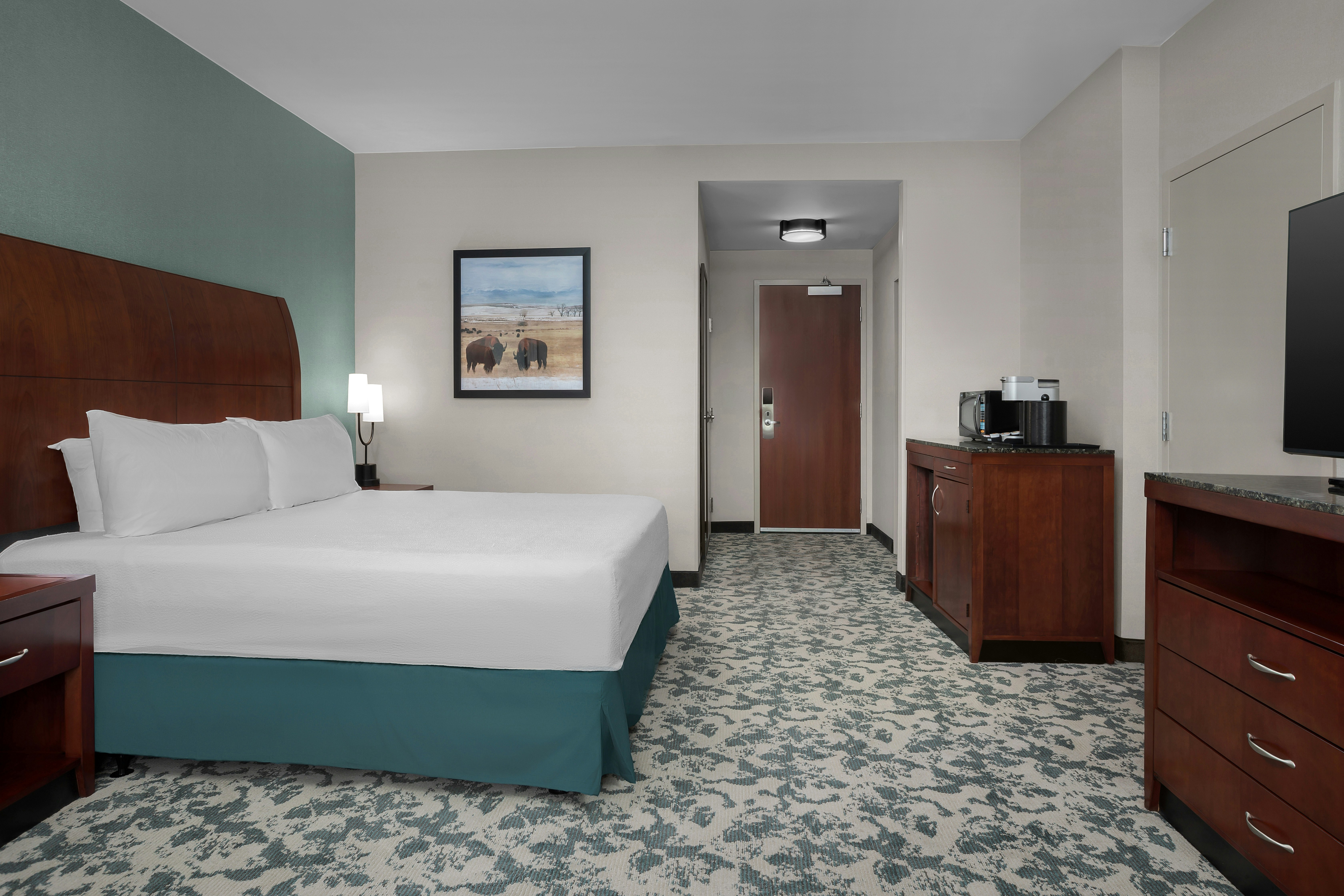 ROOM, KING BED, ACCESSIBLE