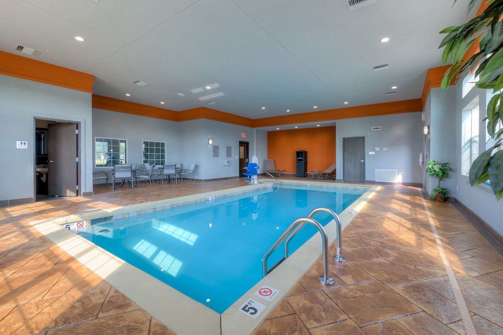 Best Western Plus Coweta's 1St Hotel 1/25