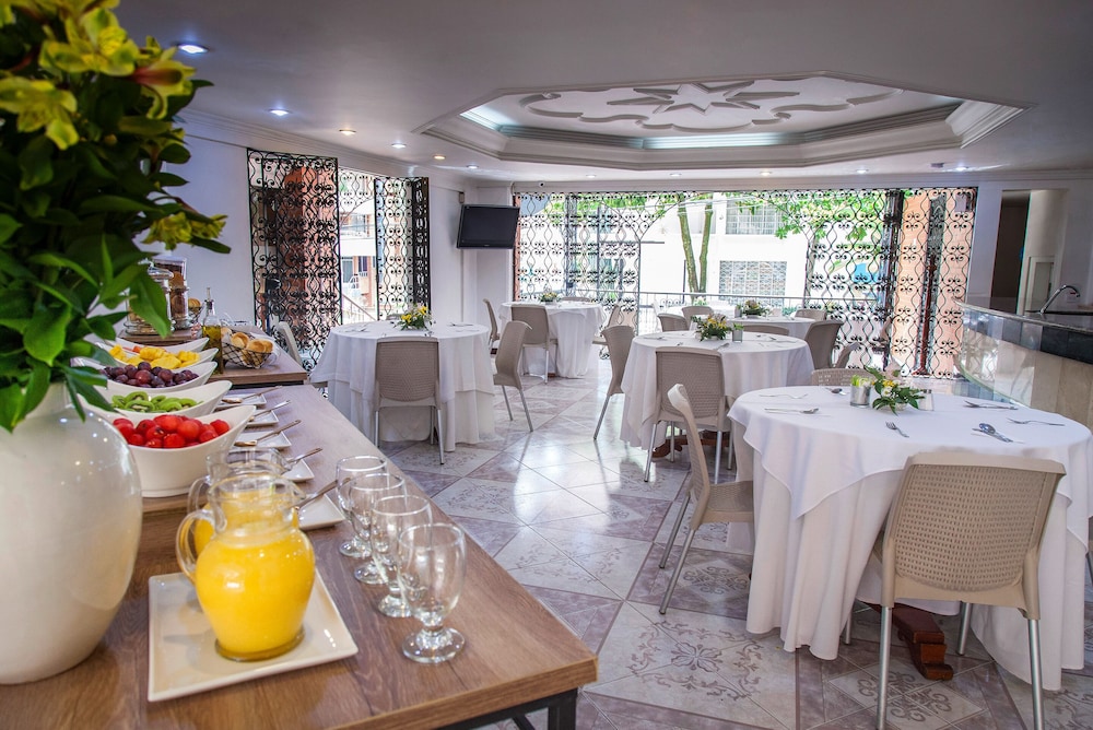Casa Laureles Hotel 42/50