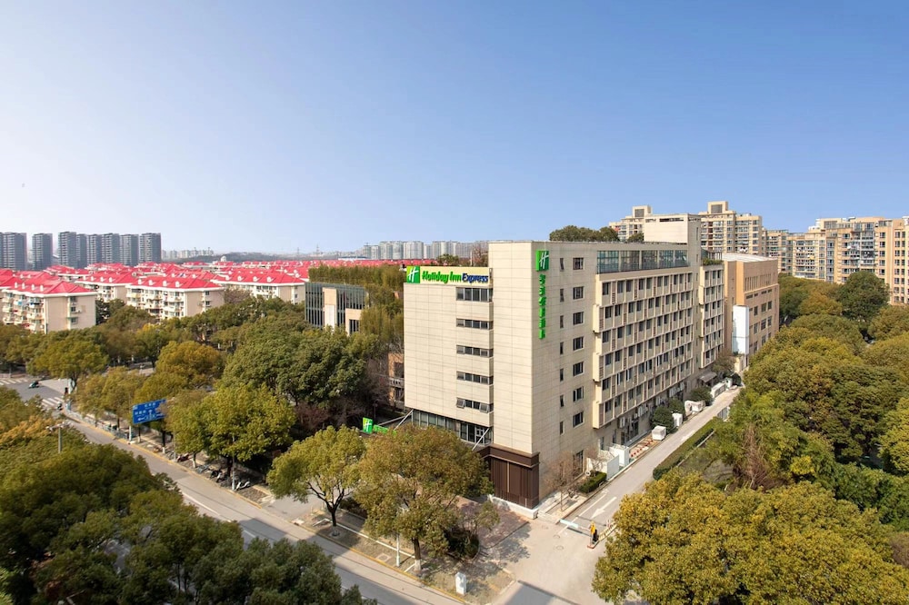 Holiday Inn Express Shanghai Gumei 5/56